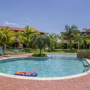 Family-flexication-friendly Villa, Few Steps From Eagle Beach Villa